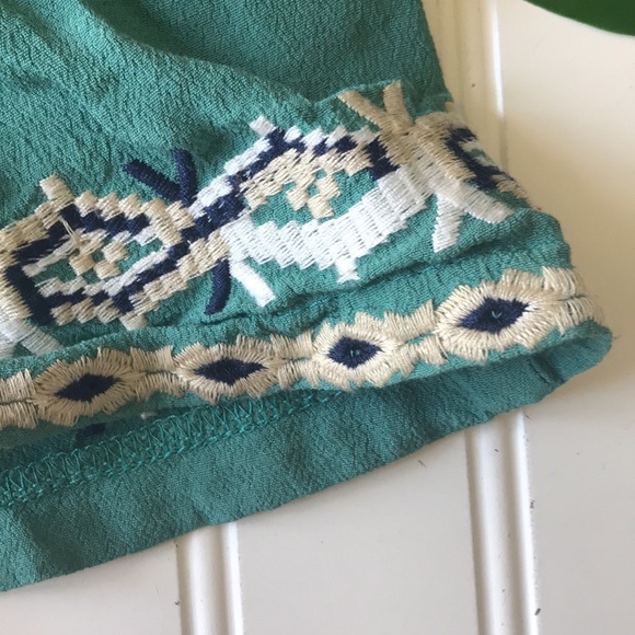 Anthropologie hei hei shorts embroidered green cream - Picture 4 of 16